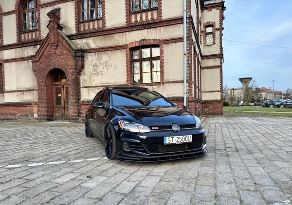 Volkswagen Golf cena 82000 przebieg: 54000, rok produkcji 2019 z Tychy małe 154